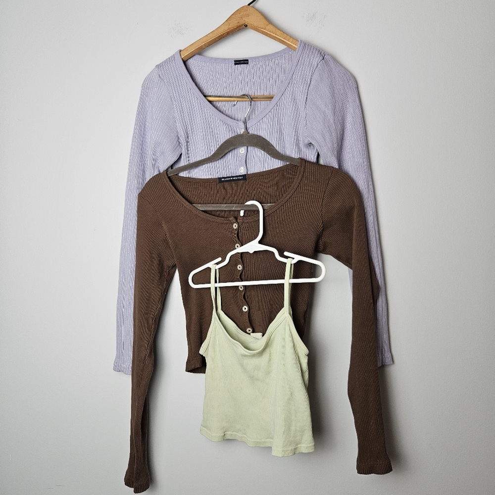 BRANDY MELVILLE BUNDLE 3 ITEMS ZELLY TOP CROPPED‎ TANK purple brown green